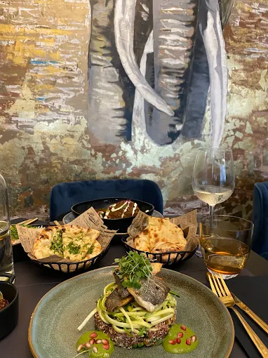 Sophisticated Business Dinner & Indian Fine Dining Setup
