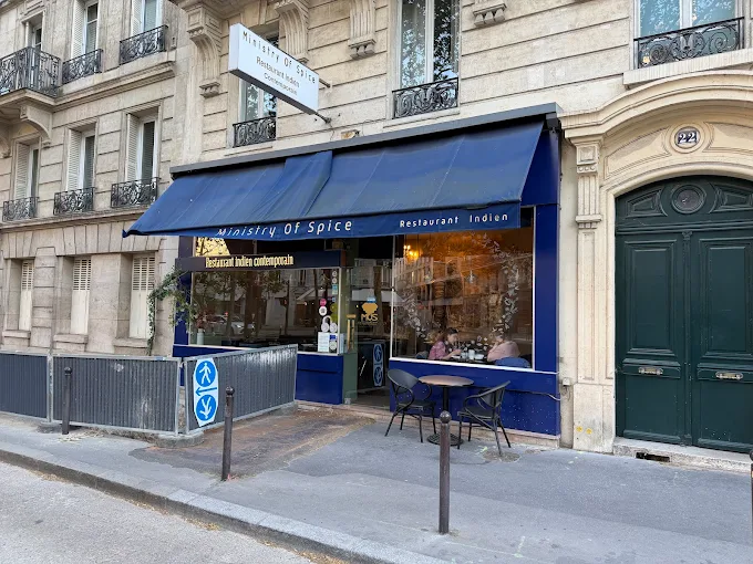 Romantic Restaurant Ambiance
